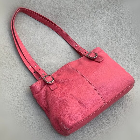 Tig and Co. Genuine Leather Shoulder Bag - Picture 5 of 16